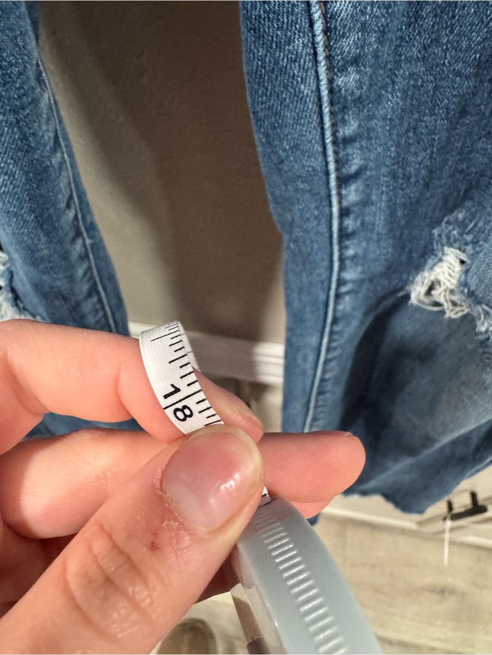 Vervet Boyfriend Distressed Jeans 32x26 - Picture 5 of 9